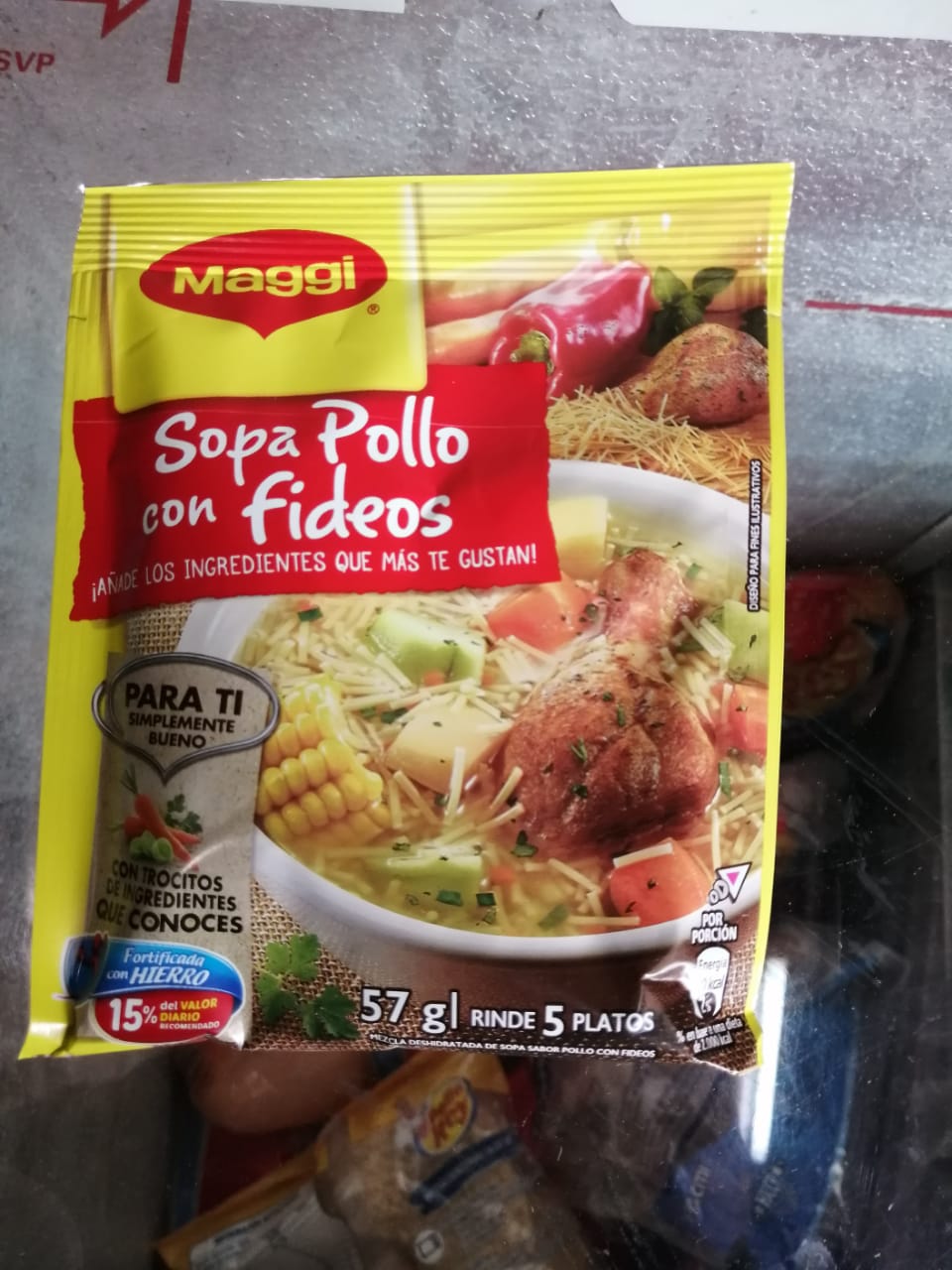 Sopa pollo con fideos - Maggi